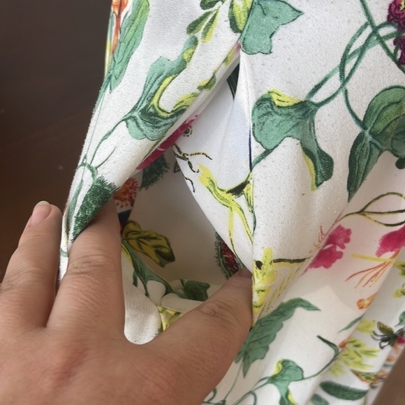 Essentiel Antwerp Botanical Dress with medi sleeves - Picture 7 of 10